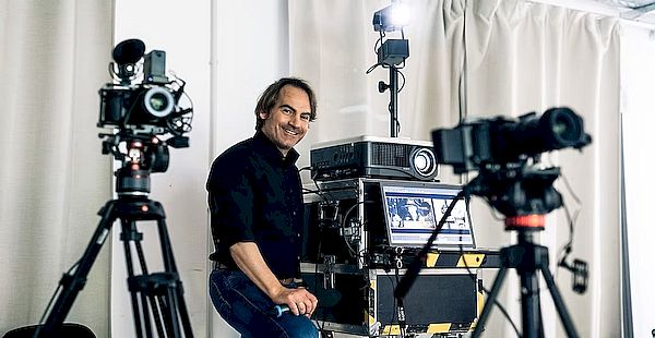 SWISS-EV26_Ingo%20Espenschied_DOKULIVE_01_klein SWISS-EV26_Ingo%20Espenschied_DOKULIVE_01_klein